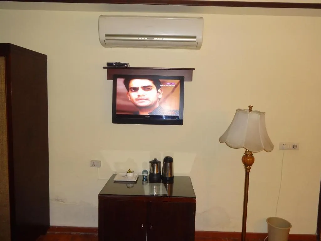 The Picasso Residency - Naraina New Delhi Hotel